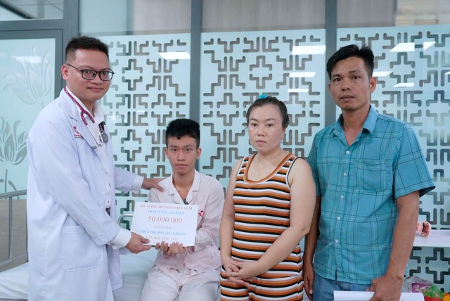Đau đầu kéo dài: Cảnh báo dị dạng mạch máu não ở người trẻ- Ảnh 2. Đau đầu kéo dài: Cảnh báo dị dạng mạch máu não ở người trẻ- Ảnh 2.