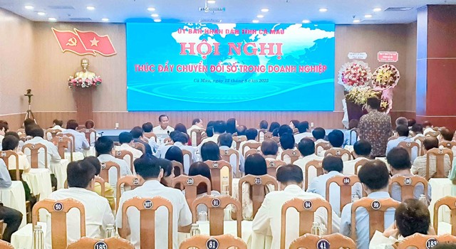 Cà Mau thúc đẩy chuyển đổi số trong cộng đồng doanh nghiệp- Ảnh 1. Cà Mau thúc đẩy chuyển đổi số trong cộng đồng doanh nghiệp- Ảnh 1.