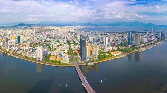 Kỳ họp thứ 2, HĐND thành phố Đà Nẵng khóa X điều chỉnh chỉ tiêu kinh tế - xã hội năm 2025- Ảnh 2.