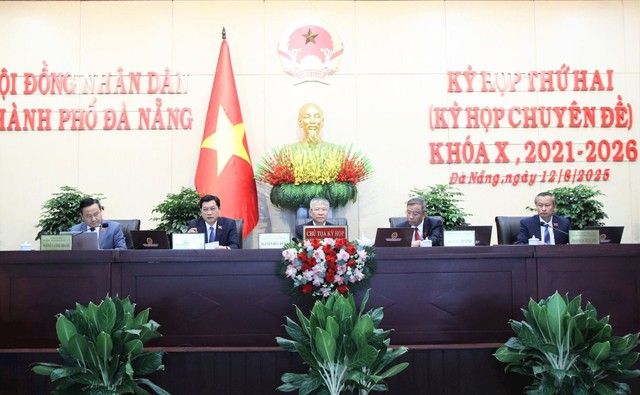 Kỳ họp thứ 2, HĐND thành phố Đà Nẵng khóa X điều chỉnh chỉ tiêu kinh tế - xã hội năm 2025- Ảnh 1.