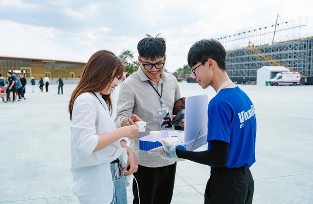Nhìn lại những khoảnh khắc “cực cháy” của Vinamilk tại V-Concert & V-Fest cuối tuần qua- Ảnh 2.