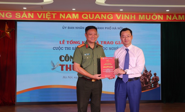 Trao giải cuộc thi sáng tác văn học nghệ thuật “Công an Thủ đô: Vì bình yên cuộc sống”- Ảnh 6.