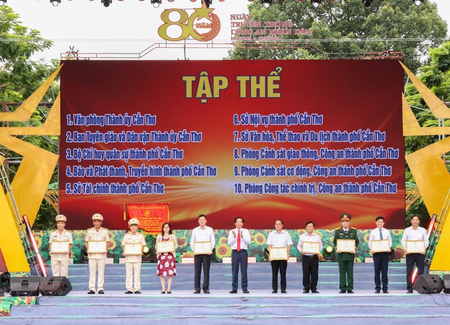 Công an TP Cần Thơ: Vững bước dưới cờ vinh quang 80 năm Công an nhân dân Việt Nam- Ảnh 6.