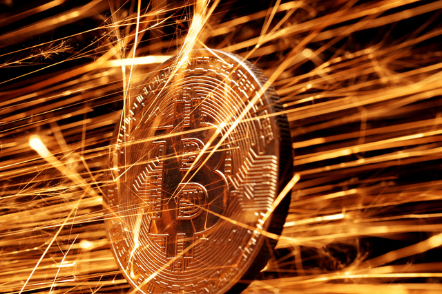 Giá Bitcoin hôm nay 16/8: Lượng công ty mua Bitcoin tăng vọt- Ảnh 1.