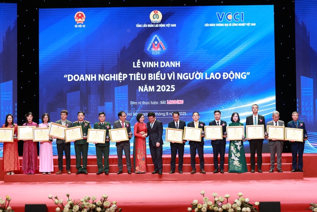 Người lao động gắn bó, sáng tạo là điều kiện để doanh nghiệp phát triển bền vững- Ảnh 1.