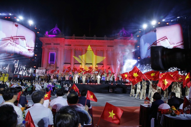 Kết nối, lan tỏa niềm tự hào với chương trình nghệ thuật “Hà Nội - Từ mùa thu lịch sử năm 1945”- Ảnh 5.