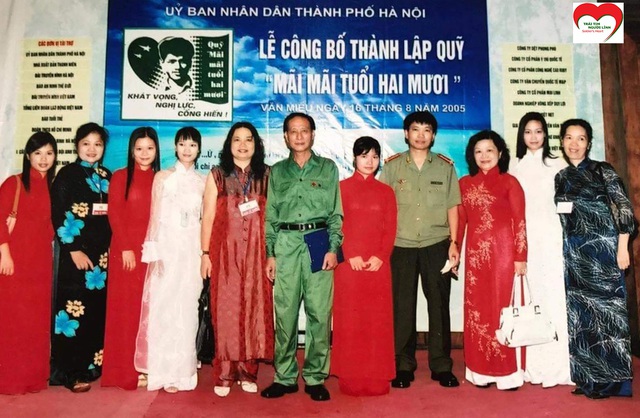Câu lạc bộ “Mãi mãi tuổi 20”: Dấu ấn hai thập kỷ tri ân, tôn vinh và truyền lửa- Ảnh 1.