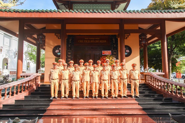 CSGT Cần Thơ: Phát huy truyền thống, nâng cao trách nhiệm, vì sự bình yên trên mọi tuyến đường- Ảnh 3. CSGT Cần Thơ: Phát huy truyền thống, nâng cao trách nhiệm, vì sự bình yên trên mọi tuyến đường- Ảnh 3.