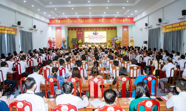 Phiên trù bị Đại hội Đảng bộ xã Vĩnh Phong lần thứ nhất: Bàn giải pháp phát triển giai đoạn 2025-2030- Ảnh 1.