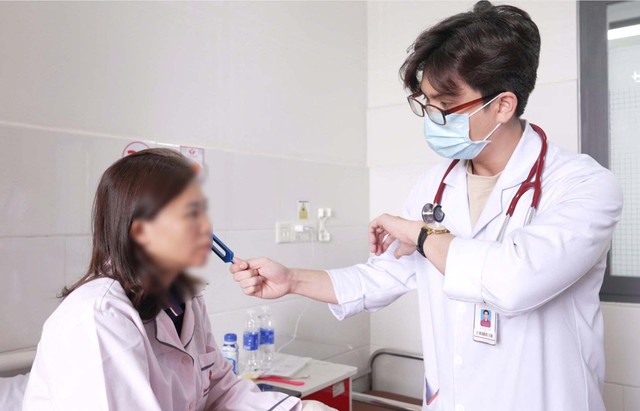 Phẫu thuật u cuộn cảnh chưa khỏi, nữ bệnh nhân từ Bắc vào Nam tìm hy vọng điều trị- Ảnh 1. Phẫu thuật u cuộn cảnh chưa khỏi, nữ bệnh nhân từ Bắc vào Nam tìm hy vọng điều trị- Ảnh 1.
