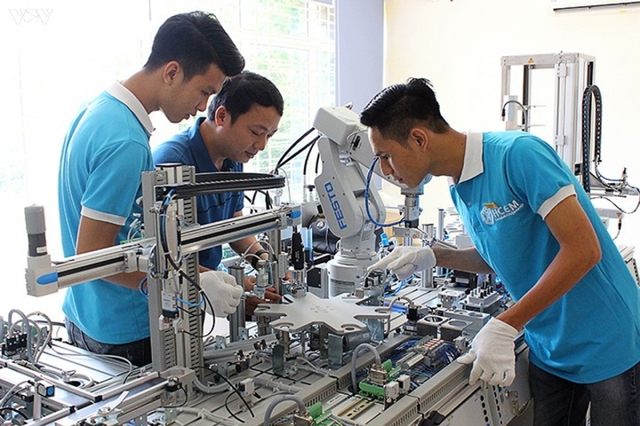 Hà Nội: Hỗ trợ đào tạo nghề với người hoạt động không chuyên trách nghỉ việc- Ảnh 1. Hà Nội: Hỗ trợ đào tạo nghề với người hoạt động không chuyên trách nghỉ việc- Ảnh 1.