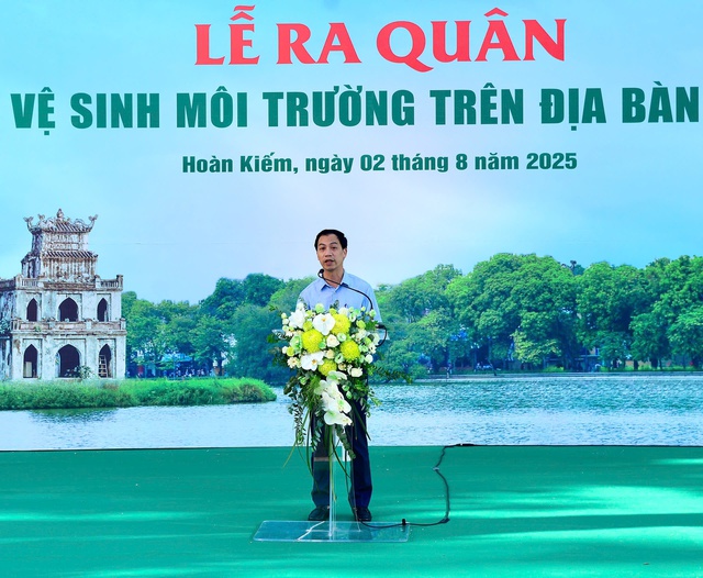 Phường Hoàn Kiếm ra quân tổng vệ sinh môi trường- Ảnh 2. Phường Hoàn Kiếm ra quân tổng vệ sinh môi trường- Ảnh 2.