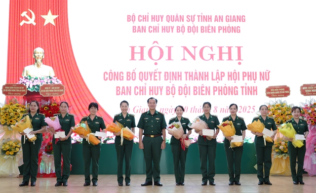 Thành lập Hội Phụ nữ Ban Chỉ huy BĐBP tỉnh An Giang- Ảnh 1. Thành lập Hội Phụ nữ Ban Chỉ huy BĐBP tỉnh An Giang- Ảnh 1.