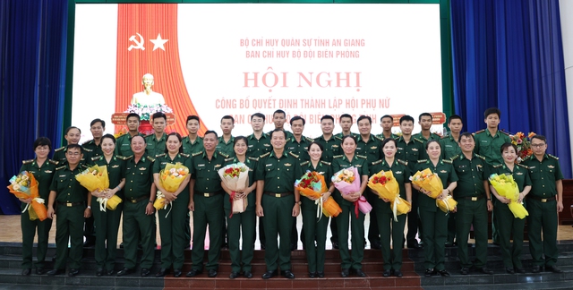 Thành lập Hội Phụ nữ Ban Chỉ huy BĐBP tỉnh An Giang- Ảnh 3. Thành lập Hội Phụ nữ Ban Chỉ huy BĐBP tỉnh An Giang- Ảnh 3.