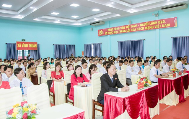 Phiên trù bị Đại hội đại biểu Đảng bộ xã Vĩnh Thuận lần thứ I, nhiệm kỳ 2025-2030- Ảnh 2. Phiên trù bị Đại hội đại biểu Đảng bộ xã Vĩnh Thuận lần thứ I, nhiệm kỳ 2025-2030- Ảnh 2.