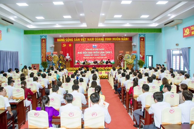 Phiên trù bị Đại hội đại biểu Đảng bộ xã Vĩnh Thuận lần thứ I, nhiệm kỳ 2025-2030- Ảnh 1. Phiên trù bị Đại hội đại biểu Đảng bộ xã Vĩnh Thuận lần thứ I, nhiệm kỳ 2025-2030- Ảnh 1.