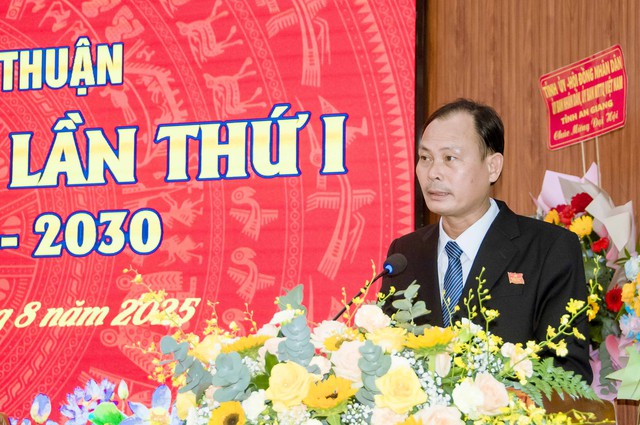 Phiên trù bị Đại hội đại biểu Đảng bộ xã Vĩnh Thuận lần thứ I, nhiệm kỳ 2025-2030- Ảnh 3. Phiên trù bị Đại hội đại biểu Đảng bộ xã Vĩnh Thuận lần thứ I, nhiệm kỳ 2025-2030- Ảnh 3.