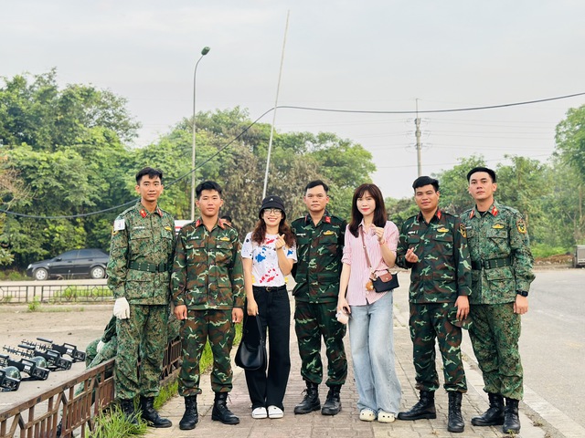 Người dân được xem trực tiếp Lễ diễu binh, diễu hành A80 miễn phí tại rạp chiếu phim- Ảnh 2. Người dân được xem trực tiếp Lễ diễu binh, diễu hành A80 miễn phí tại rạp chiếu phim- Ảnh 2.