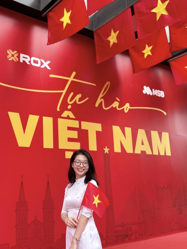 Điểm “check-in yêu nước” cực hot trên đường Nguyễn Chí Thanh- Ảnh 1. Điểm “check-in yêu nước” cực hot trên đường Nguyễn Chí Thanh- Ảnh 1.