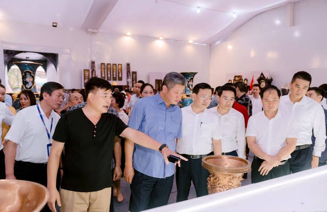 Khẳng định bản lĩnh và vị thế Thủ đô qua Triển lãm không gian truyền thống và sáng tạo Hà Nội 2025- Ảnh 3. Khẳng định bản lĩnh và vị thế Thủ đô qua Triển lãm không gian truyền thống và sáng tạo Hà Nội 2025- Ảnh 3.