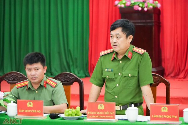 Lãnh đạo Công an TP Cần Thơ kiểm tra tòan diện Công an xã Tài Văn và Liêu Tú- Ảnh 3. Lãnh đạo Công an TP Cần Thơ kiểm tra tòan diện Công an xã Tài Văn và Liêu Tú- Ảnh 3.