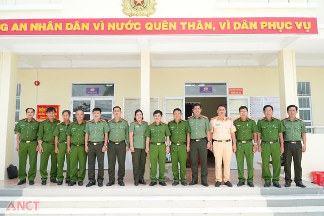 Lãnh đạo Công an TP Cần Thơ kiểm tra tòan diện Công an xã Tài Văn và Liêu Tú- Ảnh 5. Lãnh đạo Công an TP Cần Thơ kiểm tra tòan diện Công an xã Tài Văn và Liêu Tú- Ảnh 5.