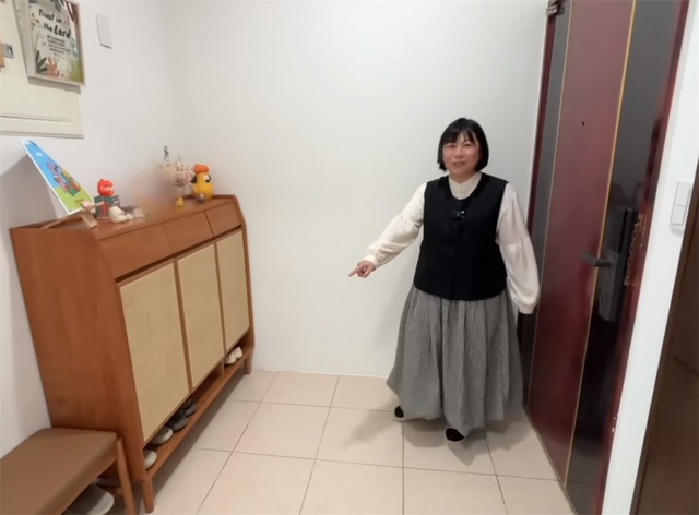 Trố mắt trước căn hộ tinh tươm của người phụ nữ trung niên: "Thần chú" ít đồ, việc nhà tự động giảm một nửa!- Ảnh 2. Trố mắt trước căn hộ tinh tươm của người phụ nữ trung niên: "Thần chú" ít đồ, việc nhà tự động giảm một nửa!- Ảnh 2.