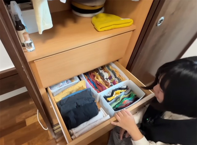 Trố mắt trước căn hộ tinh tươm của người phụ nữ trung niên: "Thần chú" ít đồ, việc nhà tự động giảm một nửa!- Ảnh 17. Trố mắt trước căn hộ tinh tươm của người phụ nữ trung niên: "Thần chú" ít đồ, việc nhà tự động giảm một nửa!- Ảnh 17.