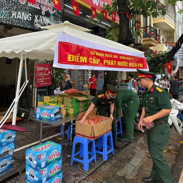 Hà Nội: Khuyến khích xã hội hóa các hoạt động hỗ trợ miễn phí phục vụ người dân- Ảnh 1. Hà Nội: Khuyến khích xã hội hóa các hoạt động hỗ trợ miễn phí phục vụ người dân- Ảnh 1.