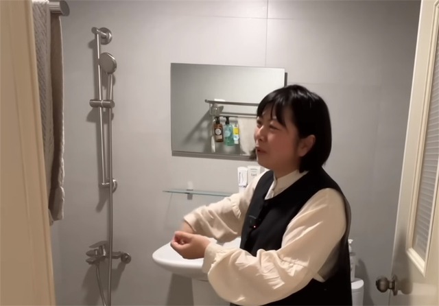 Trố mắt trước căn hộ tinh tươm của người phụ nữ trung niên: "Thần chú" ít đồ, việc nhà tự động giảm một nửa!- Ảnh 18. Trố mắt trước căn hộ tinh tươm của người phụ nữ trung niên: "Thần chú" ít đồ, việc nhà tự động giảm một nửa!- Ảnh 18.