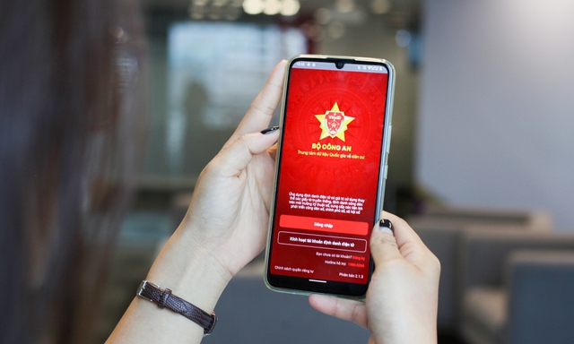 VNeID gặp tình trạng khác thường sau thông báo toàn dân được tặng 100.000 đồng: Nên làm gì lúc này?
- Ảnh 1.