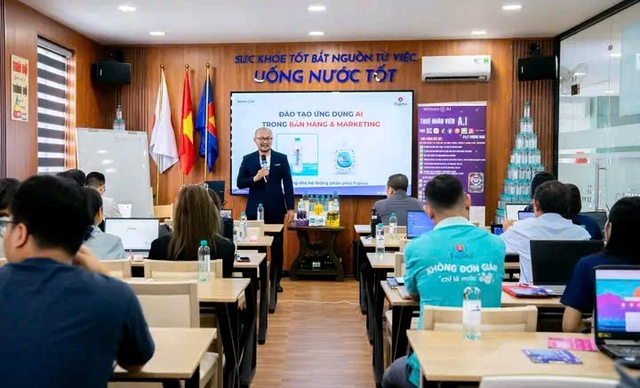 Công ty TNHH Fujiwa Việt Nam: Khai giảng khoá đào tạo ứng dụng AI trong bán hàng và Marketing- Ảnh 2. Công ty TNHH Fujiwa Việt Nam: Khai giảng khoá đào tạo ứng dụng AI trong bán hàng và Marketing- Ảnh 2.