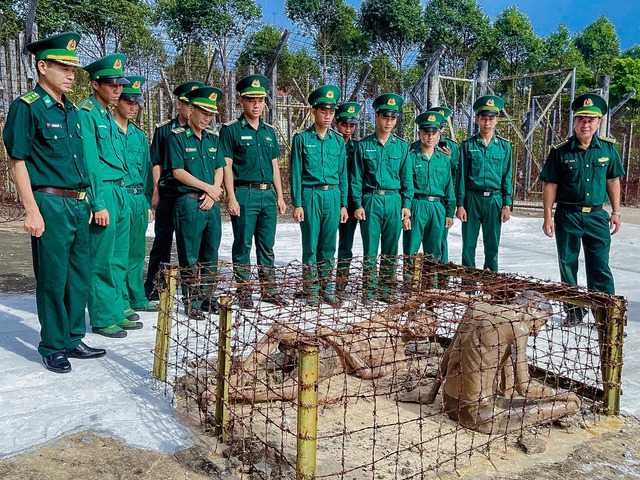 Biên phòng An Giang đẩy mạnh chiến dịch Thanh niên tình nguyện hè- Ảnh 3.