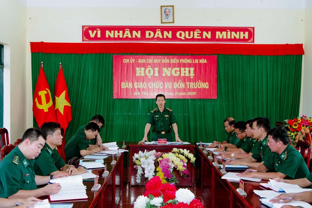 BĐBP TP Cần Thơ: Bàn giao chức vụ Đồn trưởng và Chính trị viên đồn biên phòng- Ảnh 1.