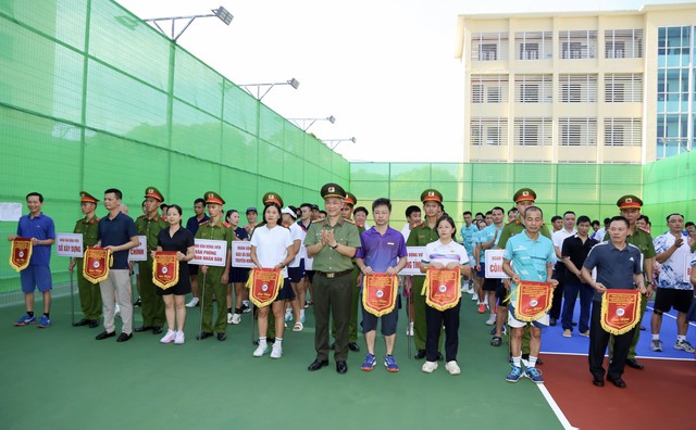 Công an tỉnh Thanh Hóa: Tổ chức giải thể thao chào mừng kỷ niệm 80 năm Ngày truyền thống CAND- Ảnh 1. Công an tỉnh Thanh Hóa: Tổ chức giải thể thao chào mừng kỷ niệm 80 năm Ngày truyền thống CAND- Ảnh 1.