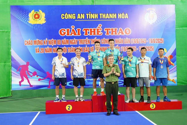 Công an tỉnh Thanh Hóa: Tổ chức giải thể thao chào mừng kỷ niệm 80 năm Ngày truyền thống CAND- Ảnh 6. Công an tỉnh Thanh Hóa: Tổ chức giải thể thao chào mừng kỷ niệm 80 năm Ngày truyền thống CAND- Ảnh 6.