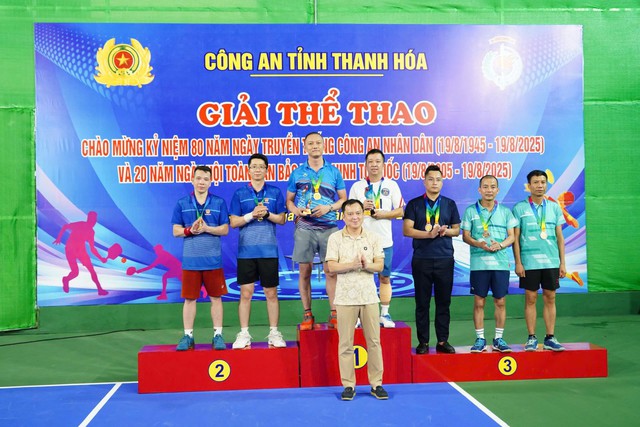 Công an tỉnh Thanh Hóa: Tổ chức giải thể thao chào mừng kỷ niệm 80 năm Ngày truyền thống CAND- Ảnh 5. Công an tỉnh Thanh Hóa: Tổ chức giải thể thao chào mừng kỷ niệm 80 năm Ngày truyền thống CAND- Ảnh 5.