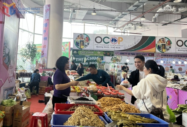 Quảng Ninh: Hội chợ OCOP và Triển lãm thành tựu kinh tế - xã hội dự kiến diễn ra trong tháng 9- Ảnh 1. Quảng Ninh: Hội chợ OCOP và Triển lãm thành tựu kinh tế - xã hội dự kiến diễn ra trong tháng 9- Ảnh 1.