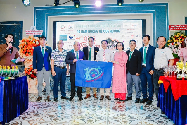 QNG: 10 năm - một chặng đường của nghĩa tình, đoàn kết và phát triển- Ảnh 1. QNG: 10 năm - một chặng đường của nghĩa tình, đoàn kết và phát triển- Ảnh 1.
