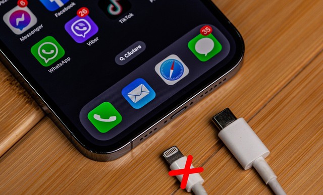 Nói thật là, 2025 rồi còn mua iPhone cổng Lightning là dở- Ảnh 3. Nói thật là, 2025 rồi còn mua iPhone cổng Lightning là dở- Ảnh 3.