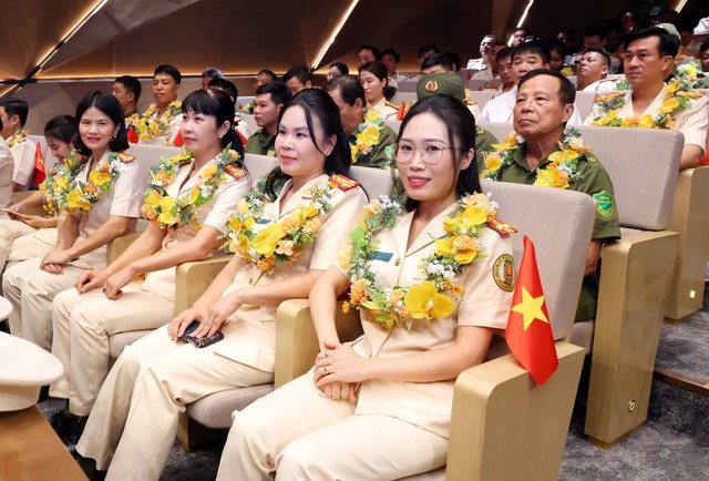 Thủ tướng Phạm Minh Chính dự Đại hội Thi đua "Vì an ninh Tổ quốc" lần thứ IX- Ảnh 2.