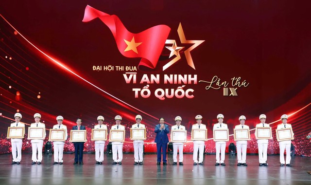 Thủ tướng Phạm Minh Chính dự Đại hội Thi đua "Vì an ninh Tổ quốc" lần thứ IX- Ảnh 7.