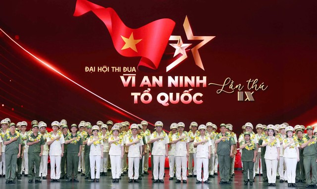 Thủ tướng Phạm Minh Chính dự Đại hội Thi đua "Vì an ninh Tổ quốc" lần thứ IX- Ảnh 9.