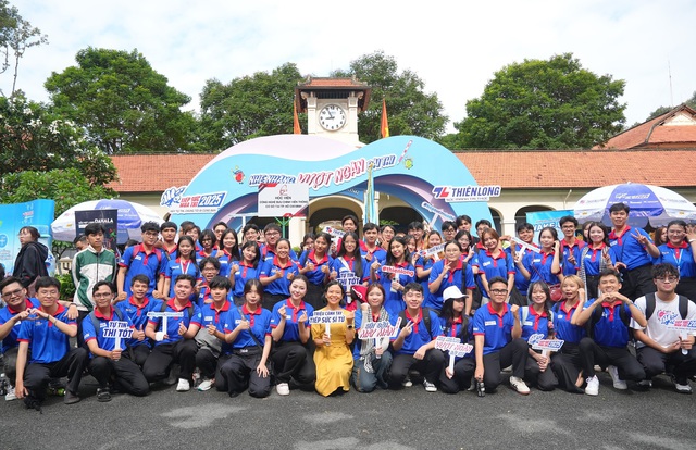 Tổng kết chương trình “Tiếp sức mùa thi” năm 2025- Ảnh 3.