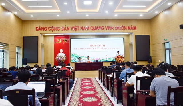 Nghệ An: Hoạt động báo chí song hành với trách nhiệm xã hội- Ảnh 2. Nghệ An: Hoạt động báo chí song hành với trách nhiệm xã hội- Ảnh 2.