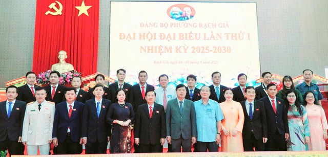 An Giang: Xây dựng phường Rạch Giá tiêu biểu đô thị văn minh- Ảnh 4. An Giang: Xây dựng phường Rạch Giá tiêu biểu đô thị văn minh- Ảnh 4.