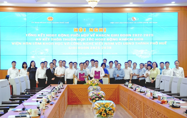 TP Huế: Hợp tác với Viện Hàn lâm Khoa học và Công nghệ Việt Nam giai đoạn 2025-2030- Ảnh 1. TP Huế: Hợp tác với Viện Hàn lâm Khoa học và Công nghệ Việt Nam giai đoạn 2025-2030- Ảnh 1.