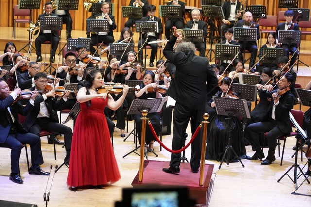 Hành trình âm nhạc xuyên thời gian cùng Vivaldi và Beethoven- Ảnh 2. Hành trình âm nhạc xuyên thời gian cùng Vivaldi và Beethoven- Ảnh 2.
