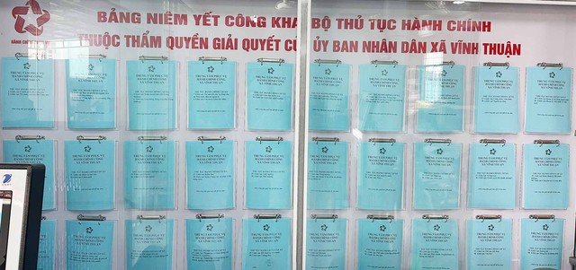 Vĩnh Thuận: Nâng cao hiệu quả giải quyết thủ tục hành chính, hướng đến sự hài lòng của người dân- Ảnh 2.