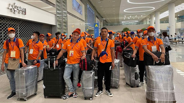 Gần 98 nghìn lao động Việt Nam đi làm việc ở nước ngoài trong 8 tháng năm 2025- Ảnh 1. Gần 98 nghìn lao động Việt Nam đi làm việc ở nước ngoài trong 8 tháng năm 2025- Ảnh 1.
